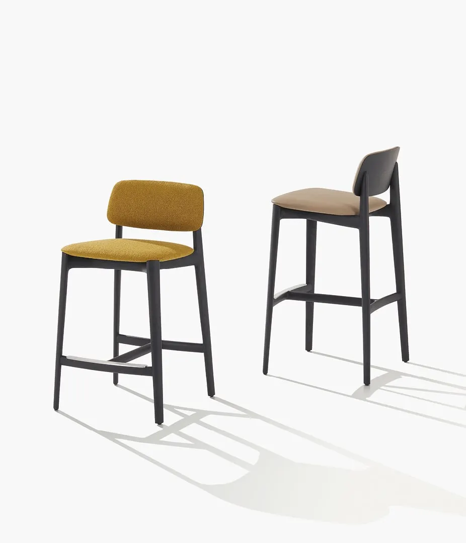 Curve stool — Poliform