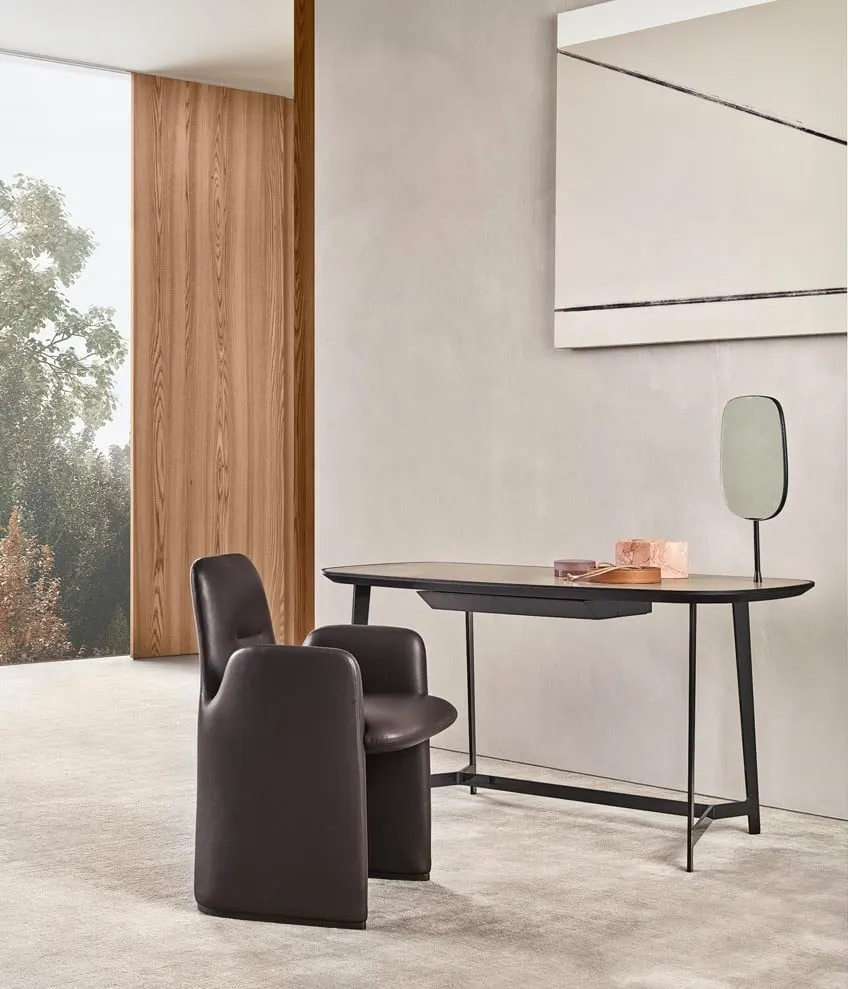 Bureau Mathieu — Poliform, photo 1
