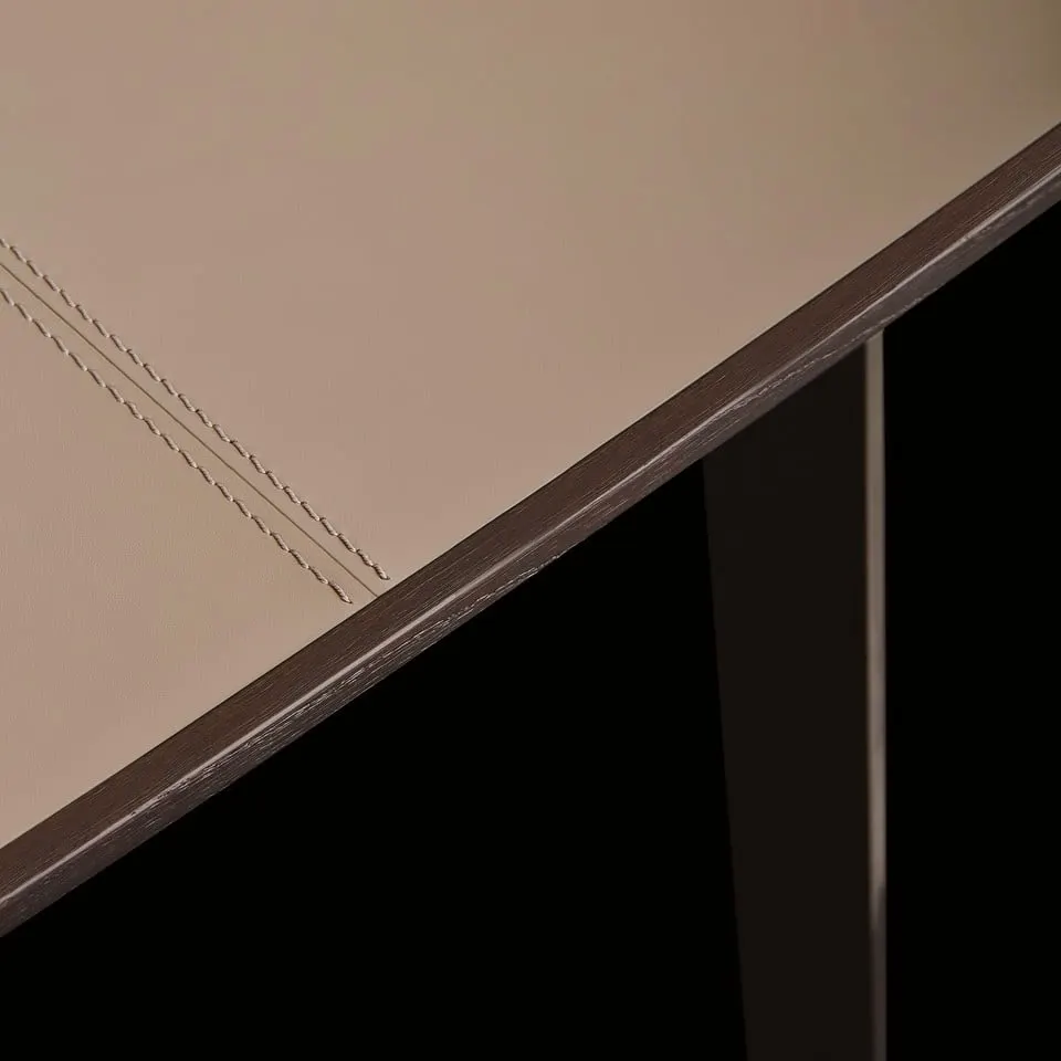 Bureau Mathieu — Poliform, photo 7