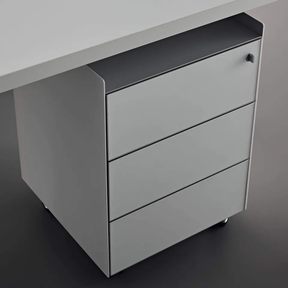 Flat system desk — Rimadesio, photo 5