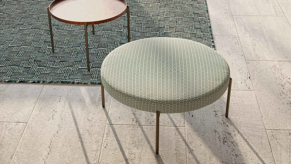 Apollo Pouf — Rugiano