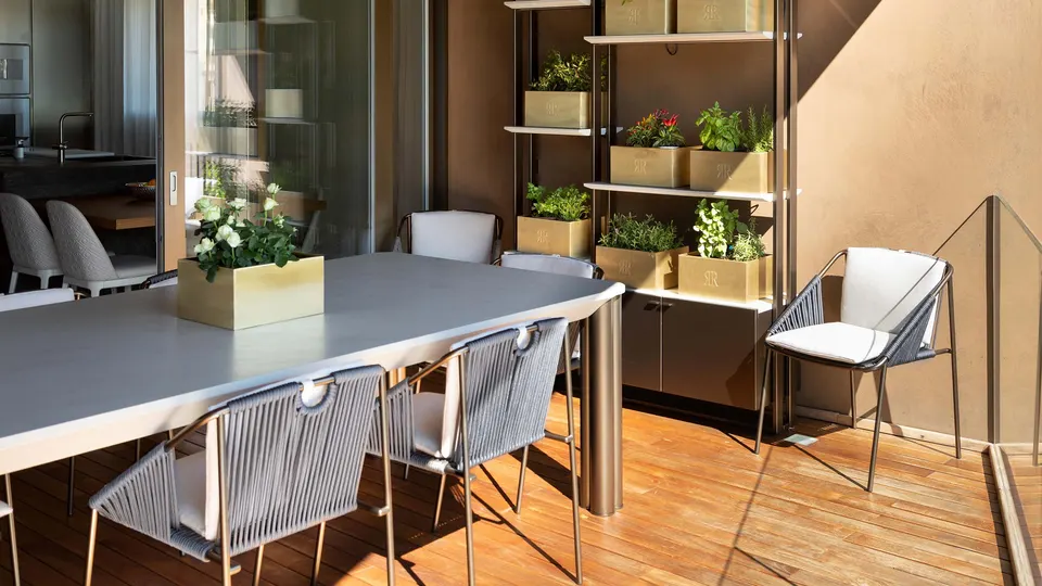 Atlante table — Rugiano, photo 6