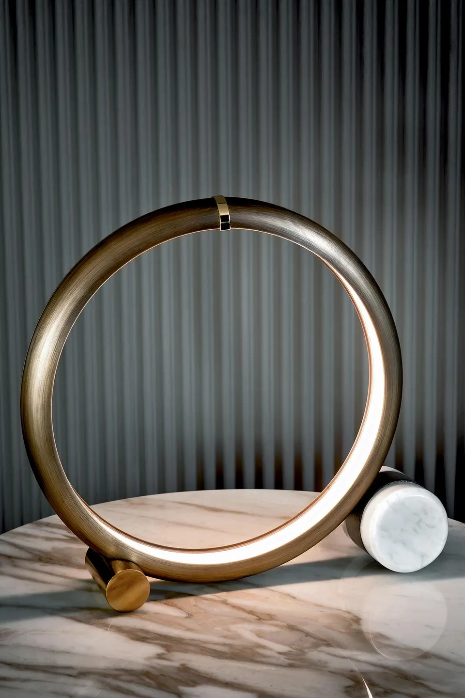 Halo 1 table lamp — Rugiano, photo 4