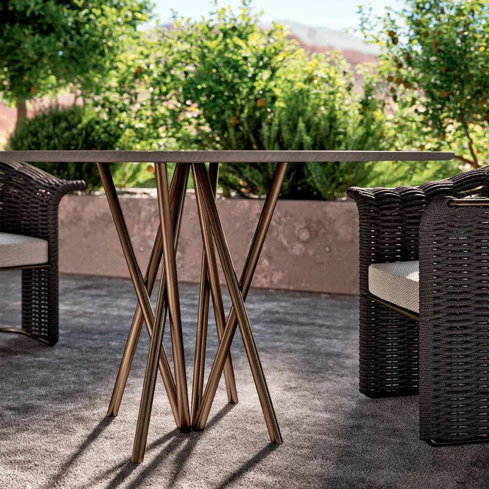 Mikado Tisch — Rugiano, foto 2