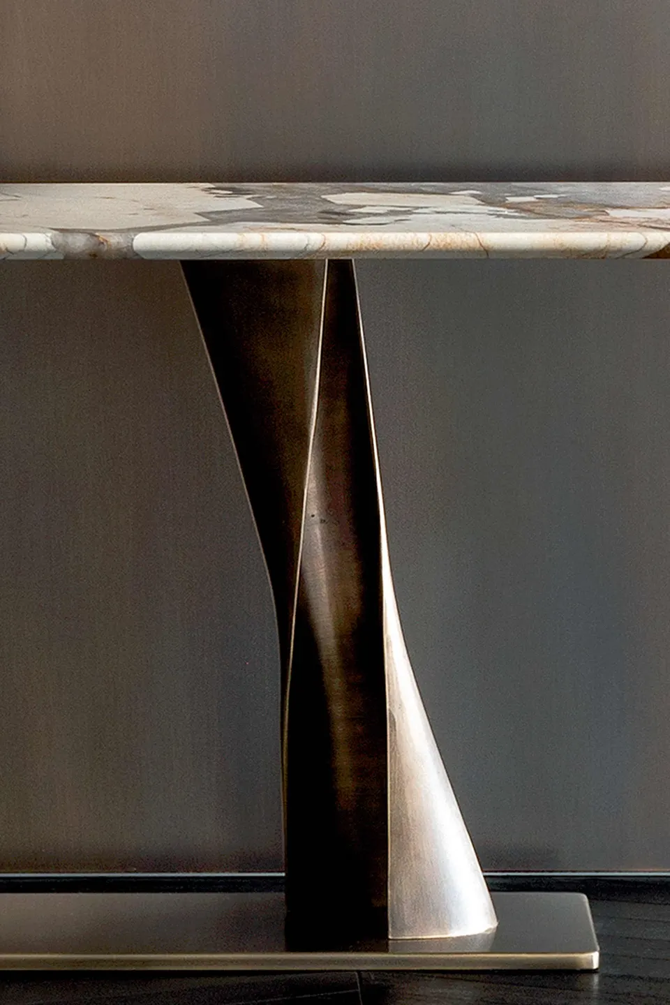 Console Rea — Rugiano, photo 4